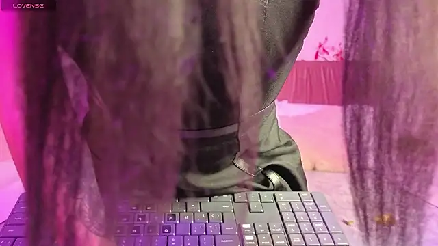 Snapshot of emma_wilder_ chatting on March 17, 2026, 7:17 pm emma wilder online show from March 17, 2026, 7:17 pm