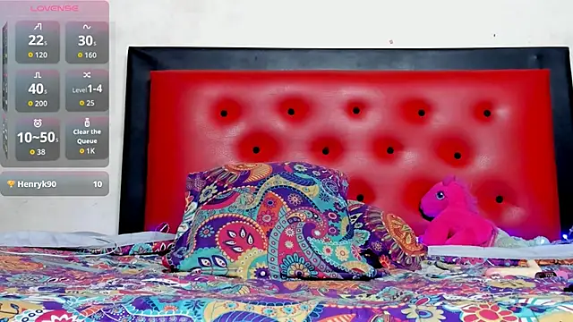 Snapshot of emma__castle chatting on March 24, 2026, 1:05 am emma castle online show from March 24, 2026, 1:05 am