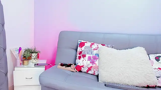 sugar doll1 online show from March 28, 2026, 10:00 pm