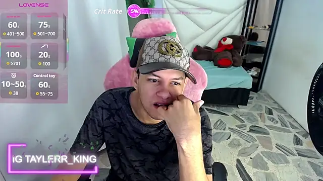 Top and bottom online show from June 11, 2026, 4:09 am