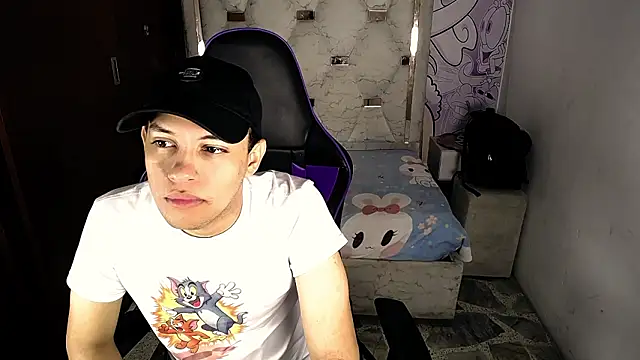 Top and bottom online show from March 23, 2026, 8:19 pm