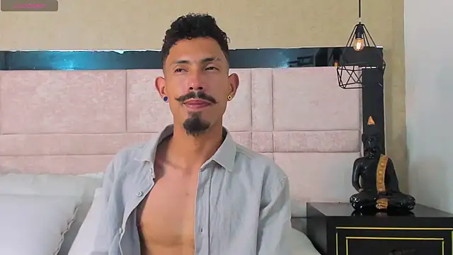 NoaahTylor online show from March 13, 2026, 7:41 pm