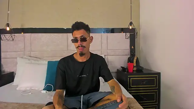 NoaahTylor online show from March 14, 2026, 8:48 pm