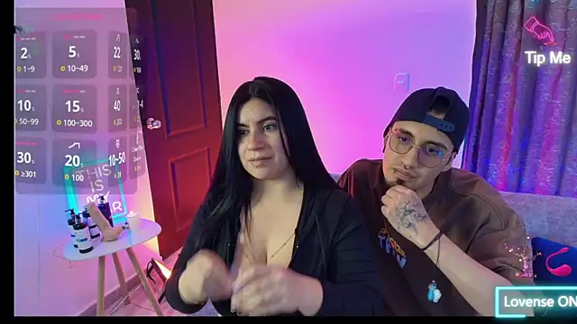 Snapshot of LATINLOVERS_1 chatting on February 18, 2026, 5:53 pm LATINLOVERS 1 online show from February 18, 2026, 5:53 pm