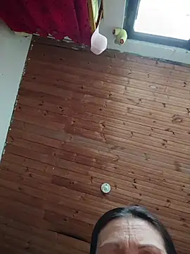 Layla Zaid online show from June 5, 2026, 2:34 pm