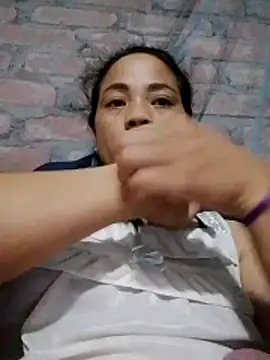 molly-xx online show from June 22, 2026, 6:49 pm