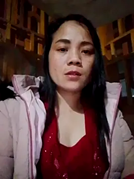 Snapshot of molly-xx chatting on March 6, 2026, 11:05 am molly-xx online show from March 6, 2026, 11:05 am