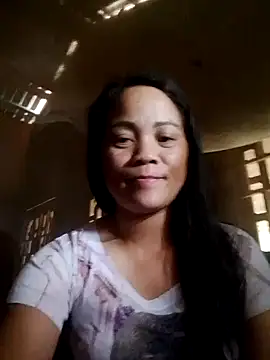 molly-xx online show from May 4, 2026, 8:17 am