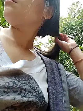 Snapshot of molly-xx chatting on March 27, 2026, 9:21 am molly-xx online show from March 27, 2026, 9:21 am