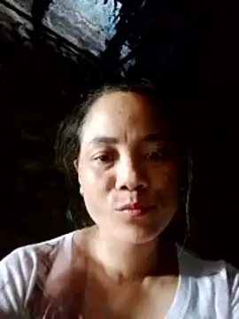molly-xx online show from April 28, 2026, 5:34 am