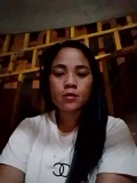 molly-xx online show from April 30, 2026, 9:41 pm