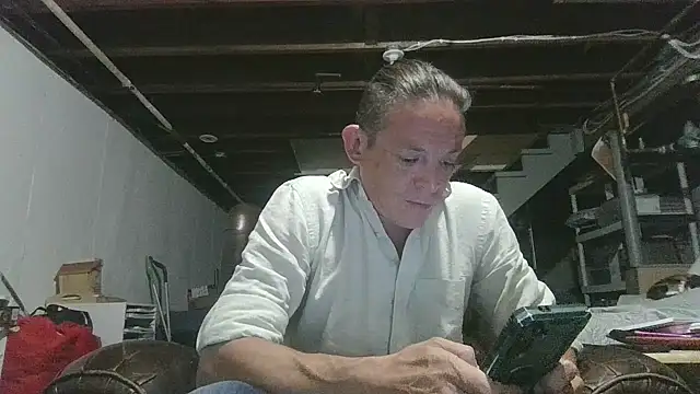 Snapshot of ShadowLove85 chatting on June 30, 2026, 3:39 am ShadowLove85 online show from June 30, 2026, 3:39 am