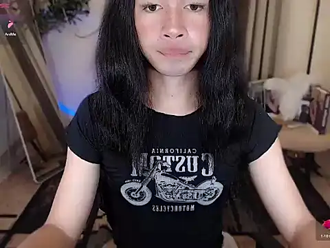 reinaortegax online show from June 25, 2026, 7:02 am