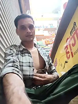 Beinghorny83 online show from February 12, 2026, 6:29 pm