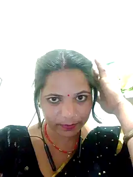 Snapshot of karishma_Bhabhi chatting on February 13, 2026, 5:13 pm karishma Bhabhi online show from February 13, 2026, 5:13 pm