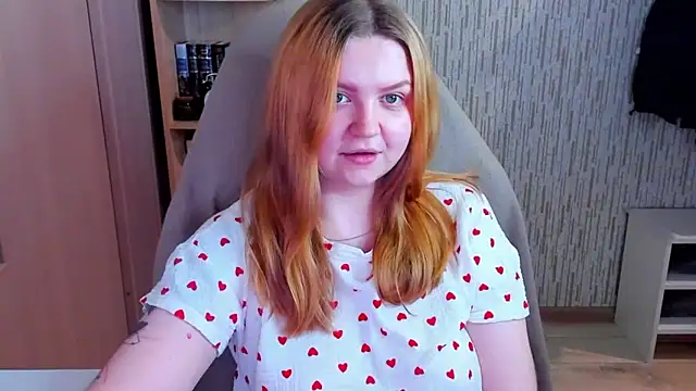 AnitaXVine online show from February 17, 2026, 6:05 pm