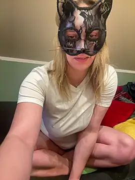 Snapshot of czarnula8 chatting on February 26, 2026, 5:35 pm czarnula8 online show from February 26, 2026, 5:35 pm