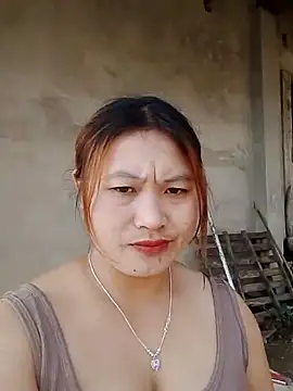 Snapshot of bany-lee chatting on April 3, 2026, 1:45 am bany-lee online show from April 3, 2026, 1:45 am