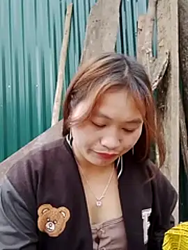 Snapshot of bany-lee chatting on February 24, 2026, 2:01 am bany-lee online show from February 24, 2026, 2:01 am