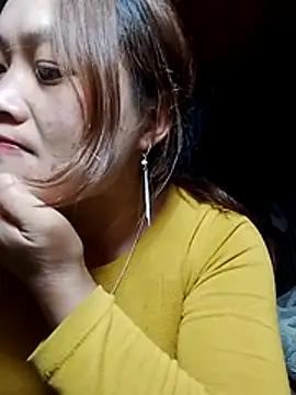 Snapshot of bany-lee chatting on March 19, 2026, 12:49 pm bany-lee online show from March 19, 2026, 12:49 pm