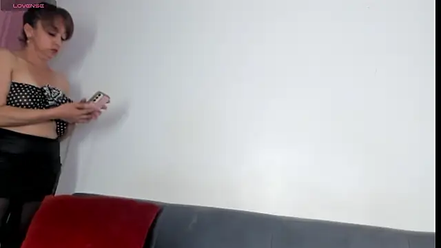 Beatricez1 online show from February 16, 2026, 3:16 am