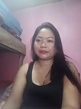 sweety pie18 online show from February 26, 2026, 9:09 am