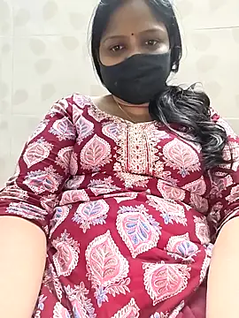 Snapshot of Joyti_07 chatting on March 23, 2026, 5:35 pm Joyti 07 online show from March 23, 2026, 5:35 pm