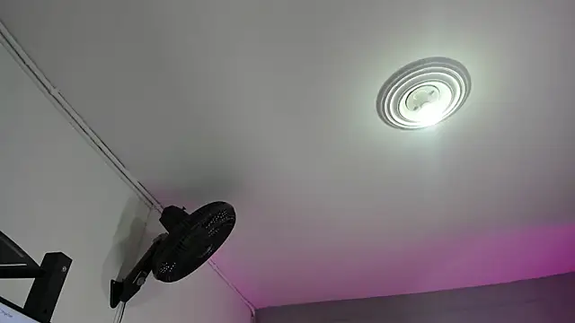 Zaphiro  Sky online show from March 28, 2026, 8:48 am