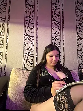 VictoriaPricee online show from February 27, 2026, 2:28 pm