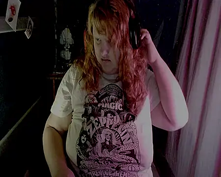 Freya Ethel online show from February 12, 2026, 8:52 pm