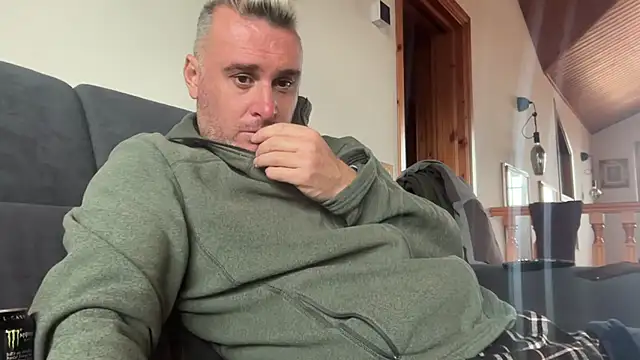 marcovik1 online show from February 13, 2026, 2:39 pm