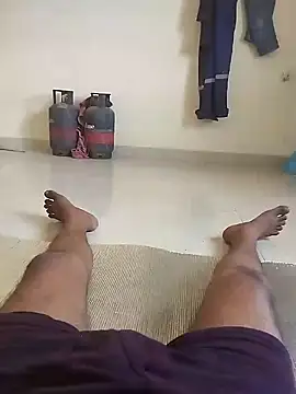 Snapshot of soni8850 chatting on April 2, 2026, 5:36 am soni8850 online show from April 2, 2026, 5:36 am