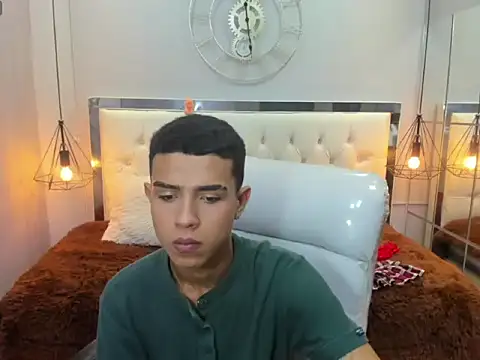 Snapshot of alexking_2 chatting on March 15, 2026, 5:42 pm alexking 2 online show from March 15, 2026, 5:42 pm