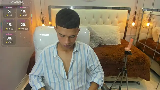 Snapshot of alexking_2 chatting on March 10, 2026, 6:56 pm alexking 2 online show from March 10, 2026, 6:56 pm