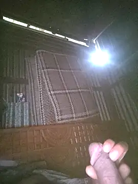 Snapshot of lermaalburu chatting on March 28, 2026, 3:40 am lermaalburu online show from March 28, 2026, 3:40 am