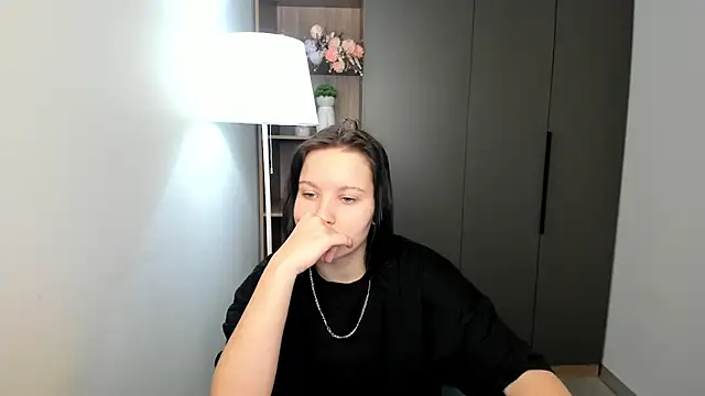 MarleenPhong online show from February 12, 2026, 8:36 am