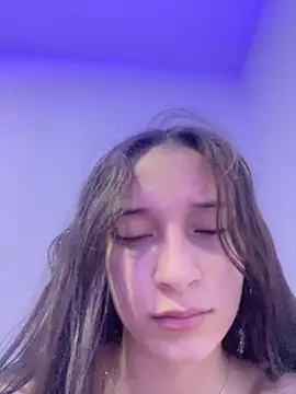 candy deluxe online show from June 24, 2026, 1:32 pm