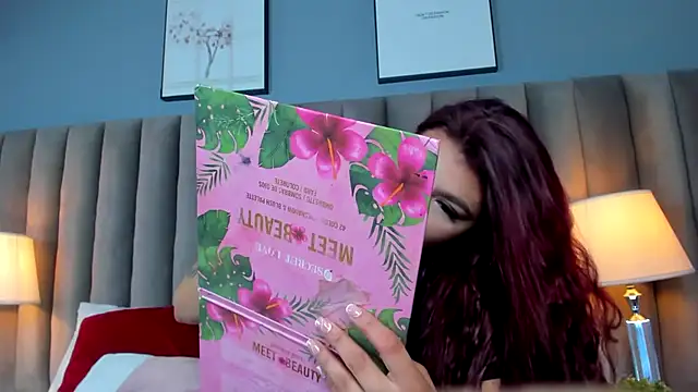 LolaSteven online show from March 5, 2026, 7:43 pm