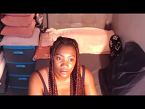 alanalaurent15 online show from February 12, 2026, 8:14 am