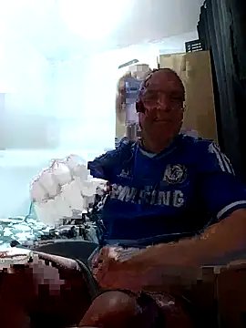 hamandcheece69 online show from February 13, 2026, 9:37 pm