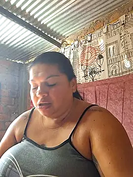 Juli Powl online show from February 25, 2026, 1:44 pm