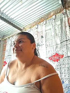 Juli Powl online show from June 22, 2026, 12:35 pm