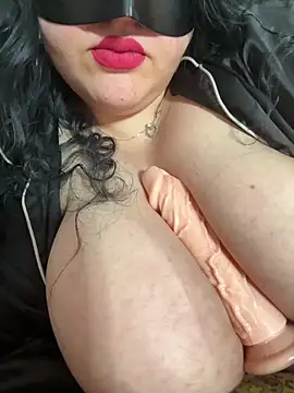 Snapshot of BabyGirlsss200 chatting on March 19, 2026, 12:54 am BabyGirlsss200 online show from March 19, 2026, 12:54 am