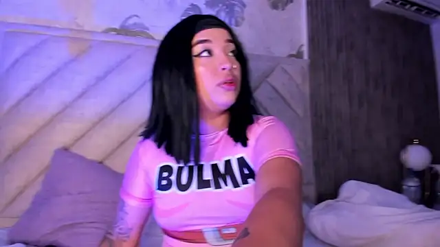 Snapshot of SarahRizof chatting on March 18, 2026, 5:21 am SarahRizof online show from March 18, 2026, 5:21 am