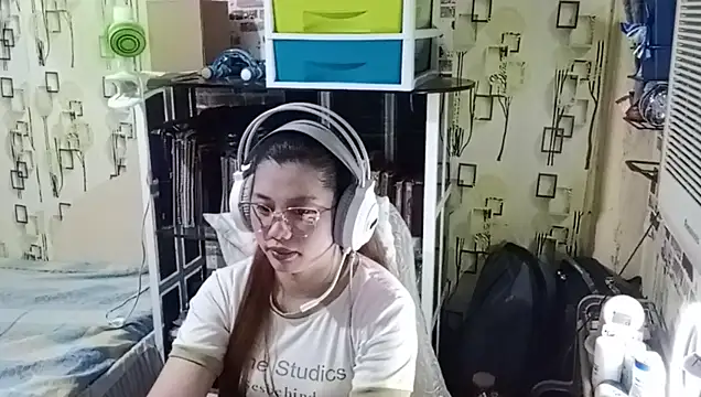TennieReichow online show from April 1, 2026, 11:11 am