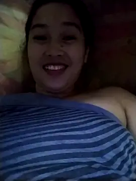 Snapshot of Latina_29 chatting on February 18, 2026, 6:11 am Latina 29 online show from February 18, 2026, 6:11 am