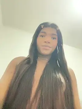 lulusexyy online show from June 17, 2026, 11:47 pm