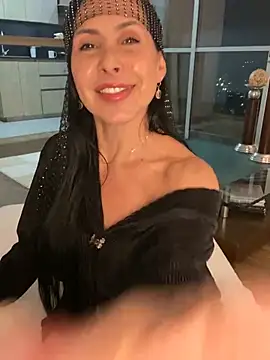 caritoo21 online show from March 5, 2026, 1:57 am