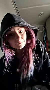 Snapshot of issyamazin chatting on February 13, 2026, 3:56 pm issyamazin online show from February 13, 2026, 3:56 pm