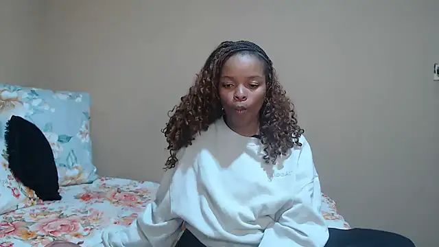 KinkyPxx online show from May 7, 2026, 12:37 am